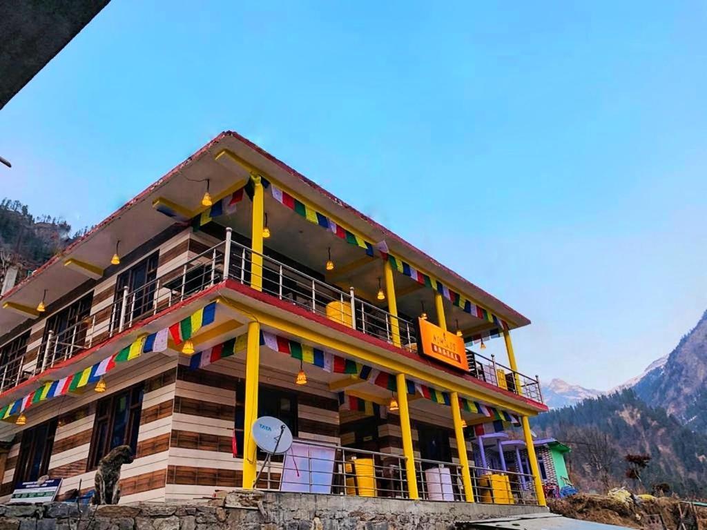 Nomads Hostel Tosh エクステリア 写真