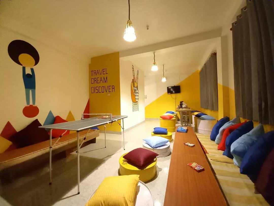 Nomads Hostel Tosh エクステリア 写真