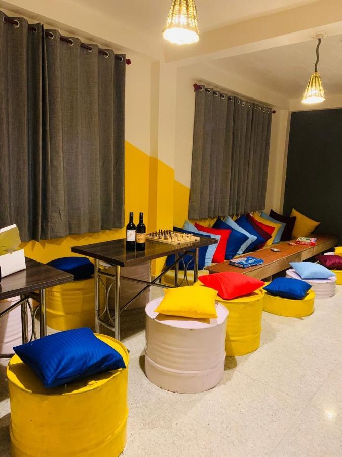 Nomads Hostel Tosh エクステリア 写真