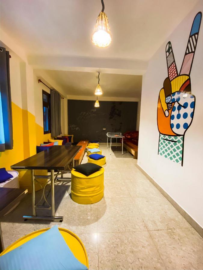 Nomads Hostel Tosh エクステリア 写真