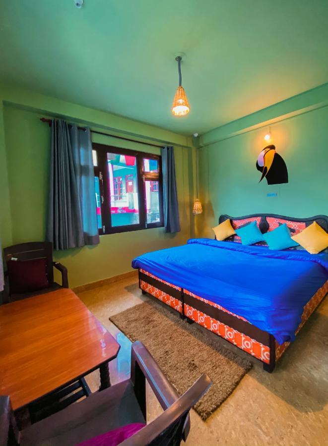 Nomads Hostel Tosh エクステリア 写真