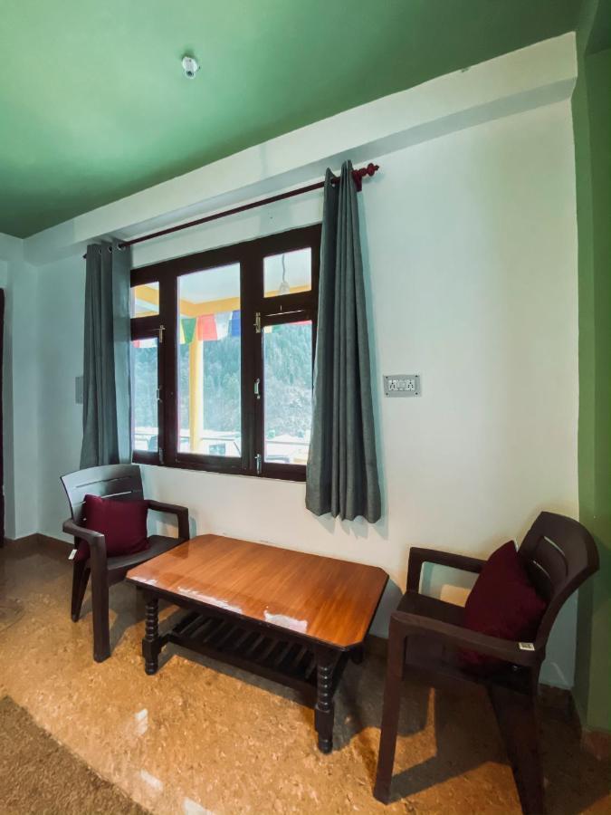 Nomads Hostel Tosh エクステリア 写真